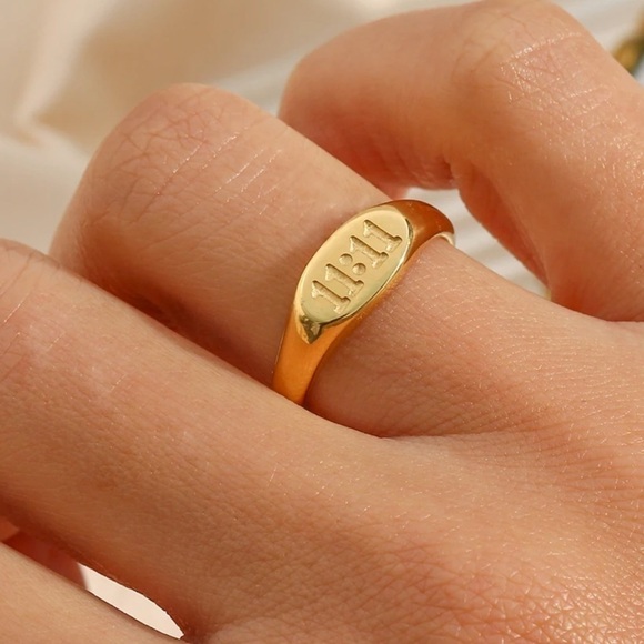 NEW 11:11 Angel Number Gold Ring - Picture 1 of 7
